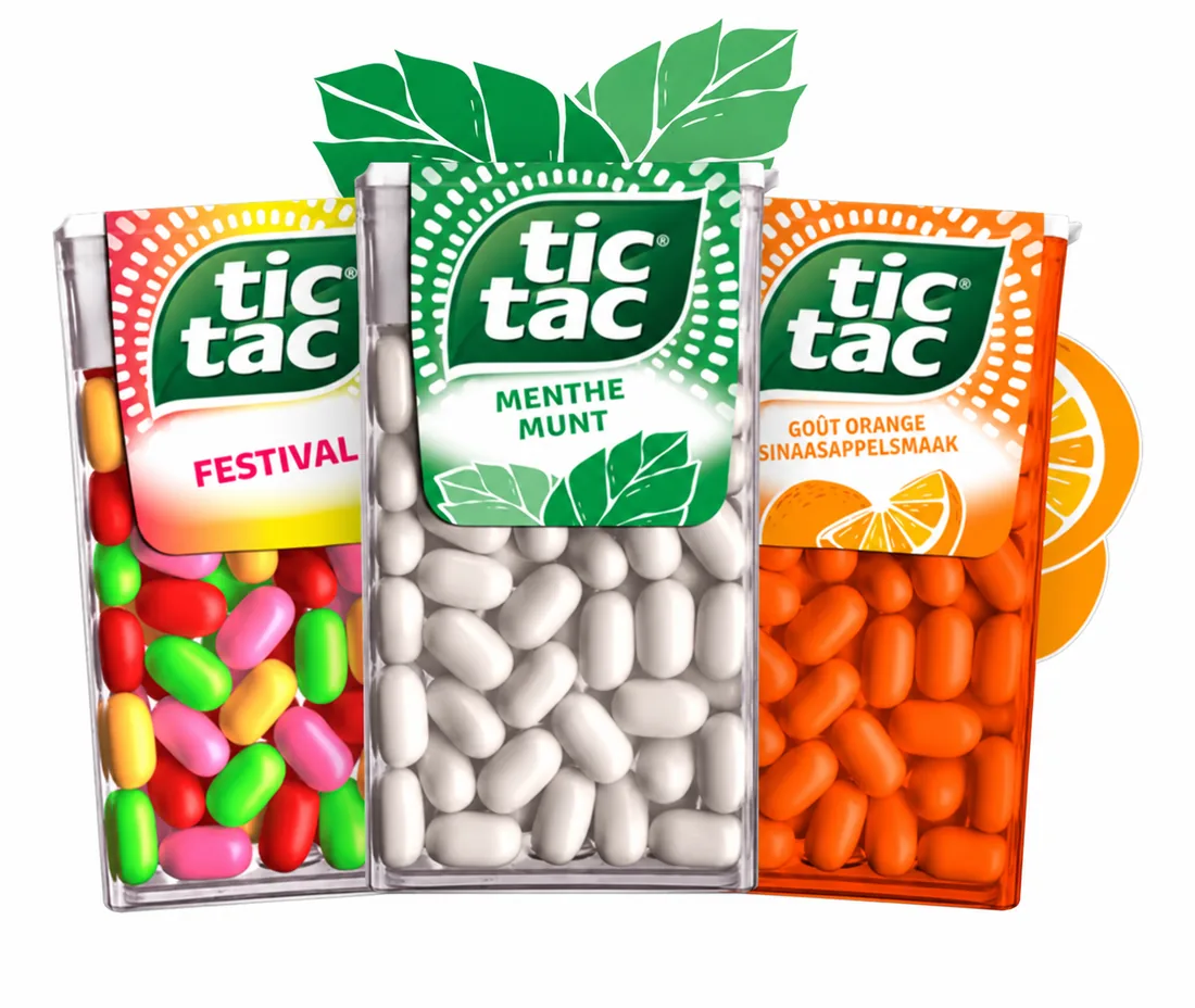 Tic Tac Mint en Orange op witte achtergrond